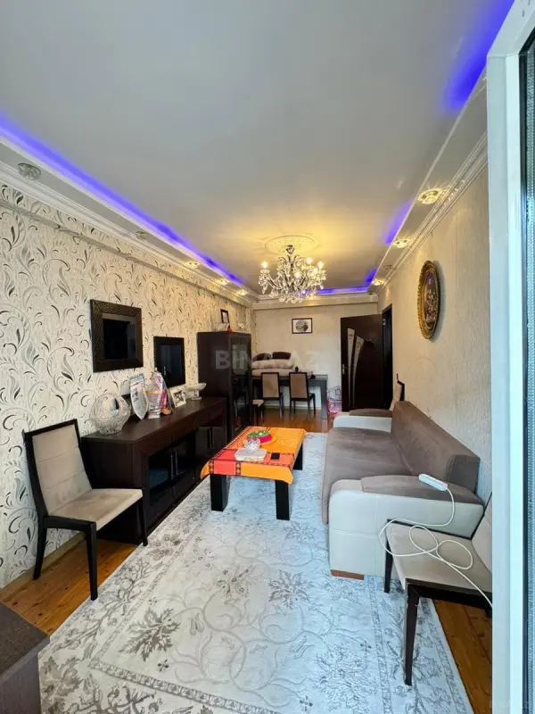 Satılır 2 otaqlı mənzil 52 m²
