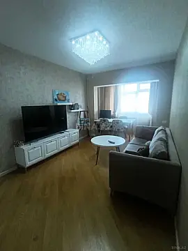 Kirayə verilir 3 otaqlı mənzil 90 m² — Bakı, 8-ci mikrorayon 3 otaq 90.00 m²