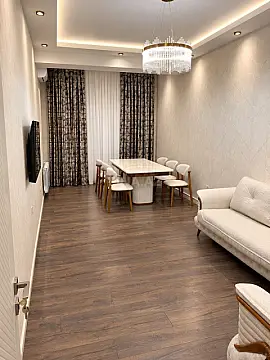 Kirayə verilir 2 otaqlı mənzil 75 m² — Bakı 2 otaq 75.00 m²