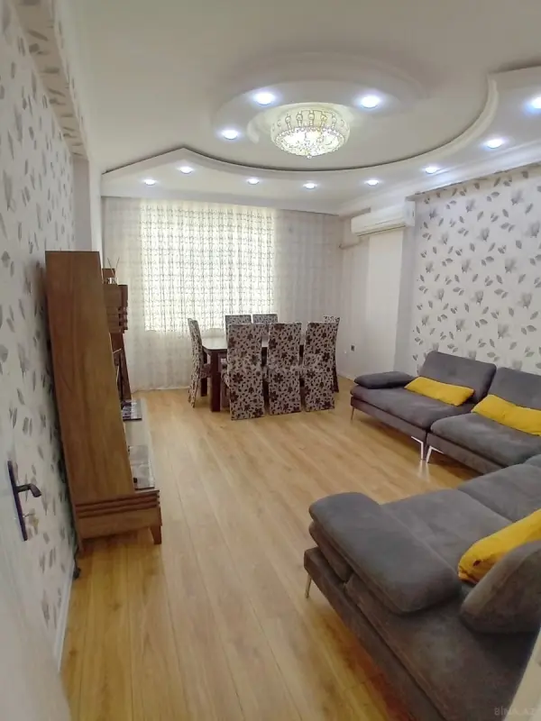 Satılır 3 otaqlı mənzil 112 m²