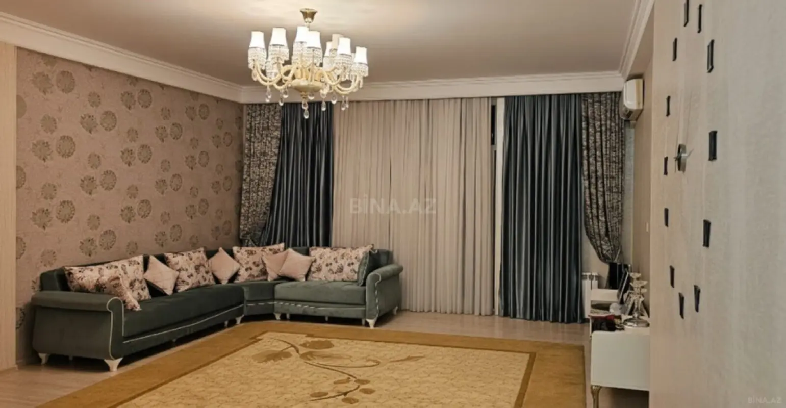Satılır 2 otaqlı mənzil 120 m²