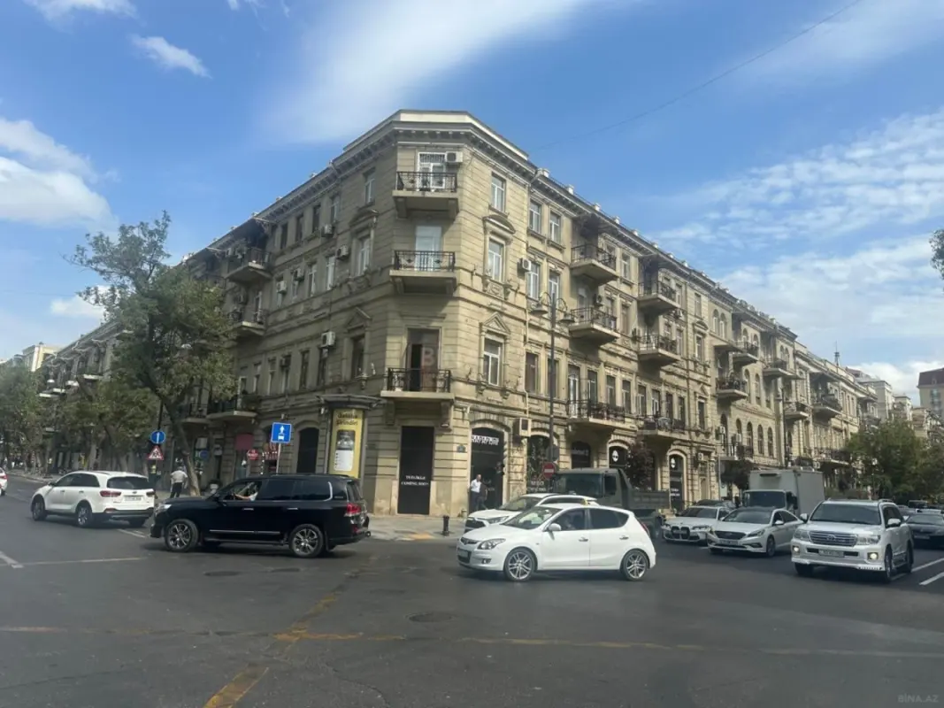 Satılır 1 otaqlı mənzil 24 m²