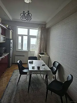 Kirayə verilir 2 otaqlı mənzil 100 m² — Bakı, Həzi Aslanov qəs. 2 otaq 100.00 m²