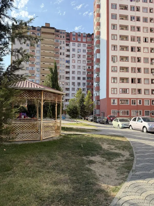 Satılır 3 otaqlı mənzil 63 m²