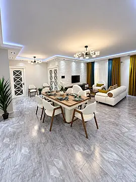 Kirayə verilir 3 otaqlı mənzil 145 m² — Bakı 3 otaq 145.00 m²