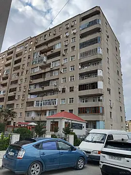 Satılır 4 otaqlı mənzil 136 m² — Bakı, Əhmədli 4 otaq 136.00 m²