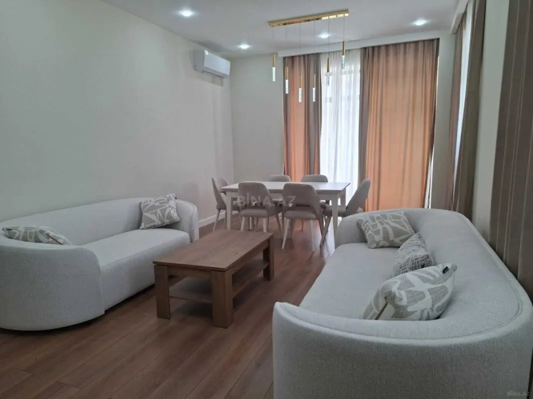 Kirayə verilir 3 otaqlı mənzil 148 m²