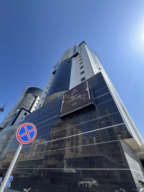 Kirayə verilir 4 otaqlı ofis 245 m²