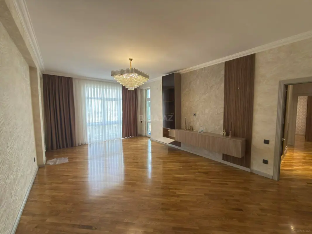 Satılır 2 otaqlı mənzil 85 m²