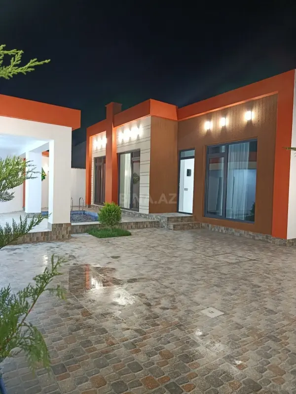 Satılır 4 otaqlı həyət evi 130 m²