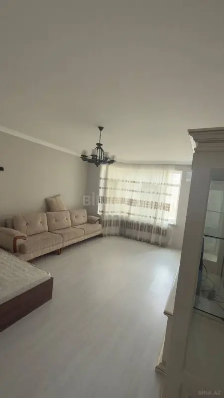 Kirayə verilir 1 otaqlı mənzil 70 m²
