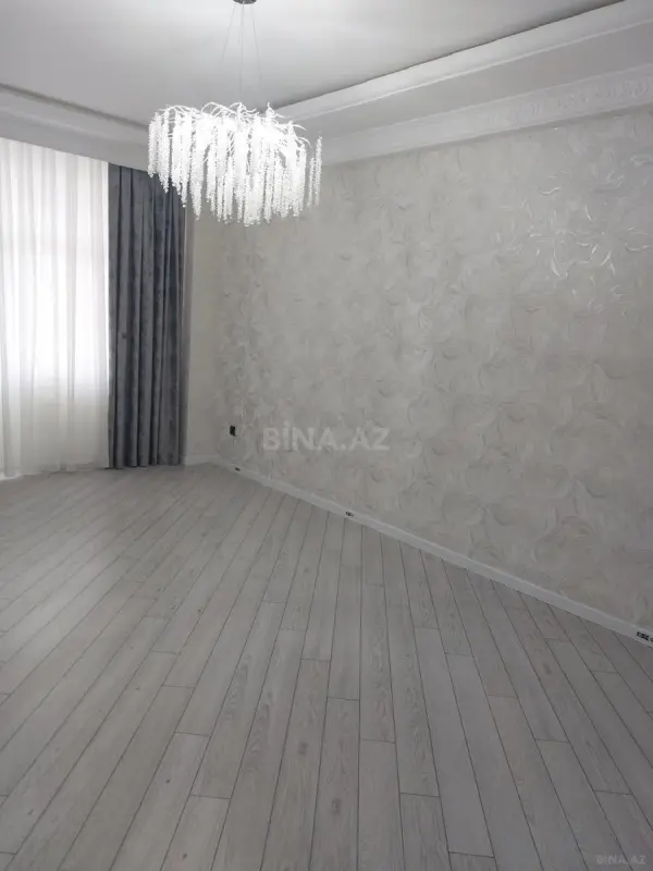 Satılır 3 otaqlı mənzil 95 m²