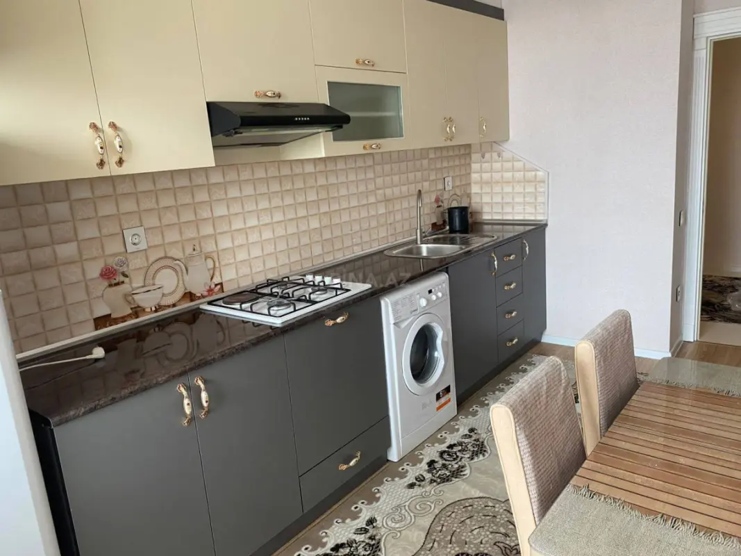 Kirayə verilir 2 otaqlı mənzil 55 m²