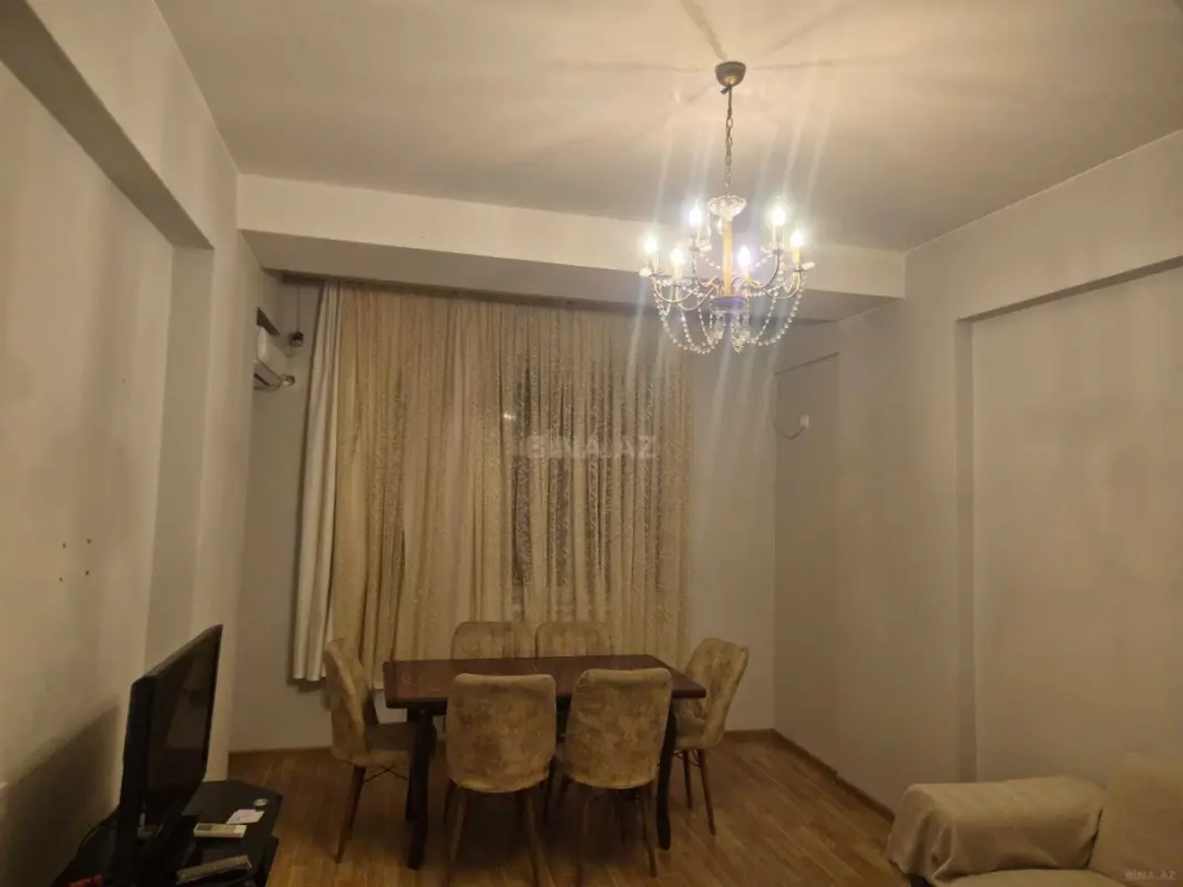 Kirayə verilir 2 otaqlı mənzil 80 m²