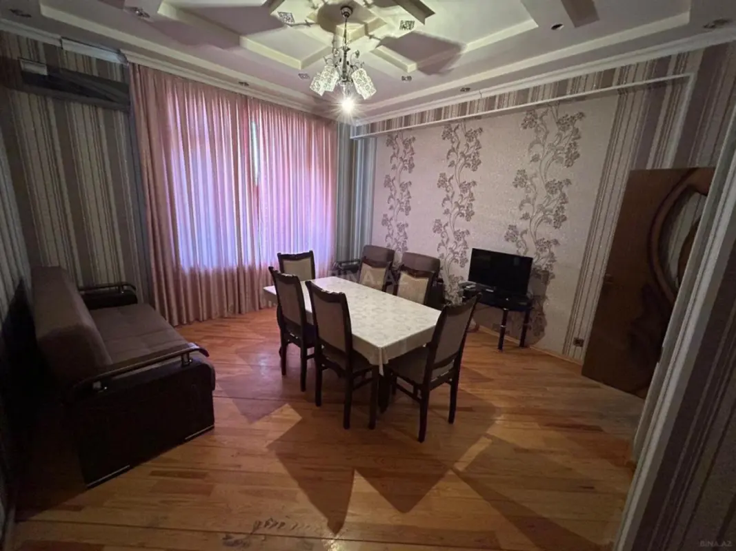Satılır 2 otaqlı mənzil 74 m²