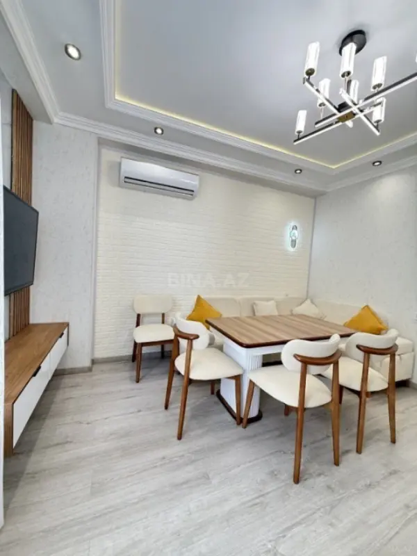 Kirayə verilir 2 otaqlı mənzil 80 m²