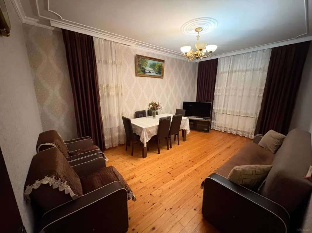 Satılır 4 otaqlı mənzil 105 m²