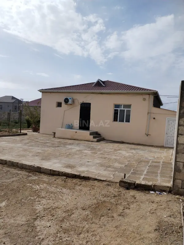 Satılır 3 otaqlı həyət evi 100 m²