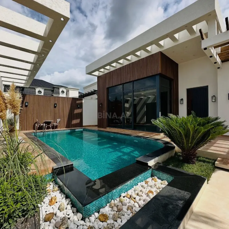 Kirayə verilir 4 otaqlı həyət evi 200 m²