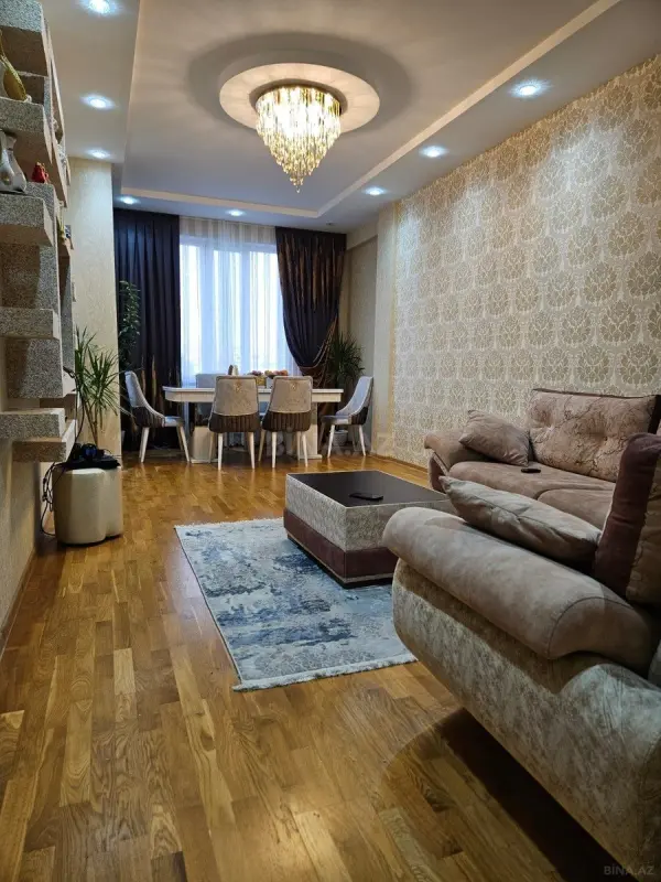 Satılır 3 otaqlı mənzil 120 m²