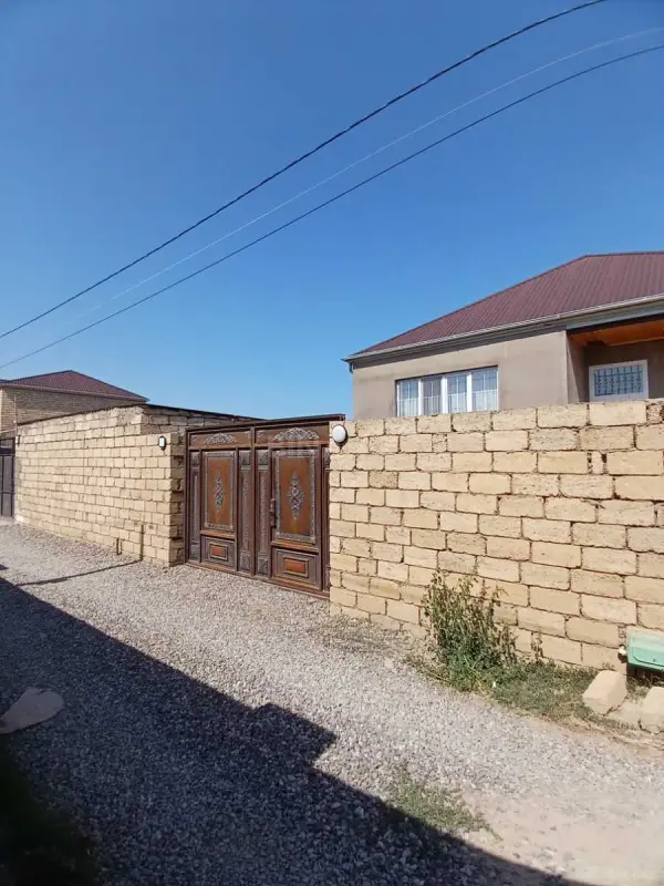 Satılır 4 otaqlı həyət evi 144 m²