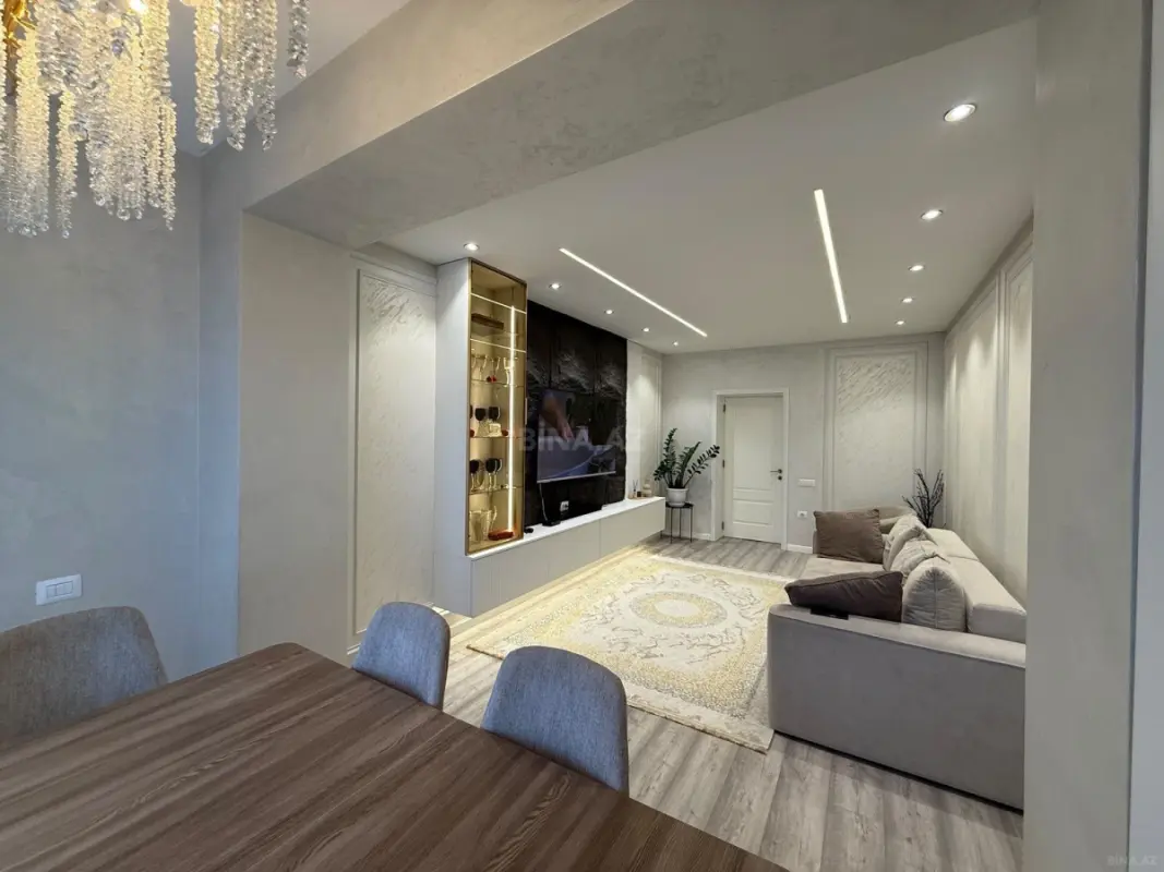 Satılır 4 otaqlı mənzil 85 m²