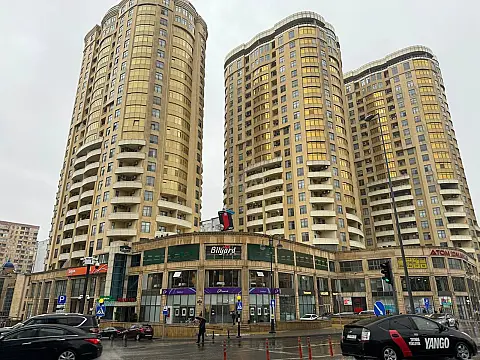 Kirayə verilir 4 otaqlı ofis 215 m² — Bakı, Nizami 4 otaq 215.00 m²