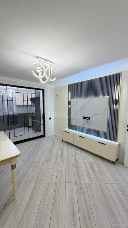 Satılır 2 otaqlı mənzil 68 m²