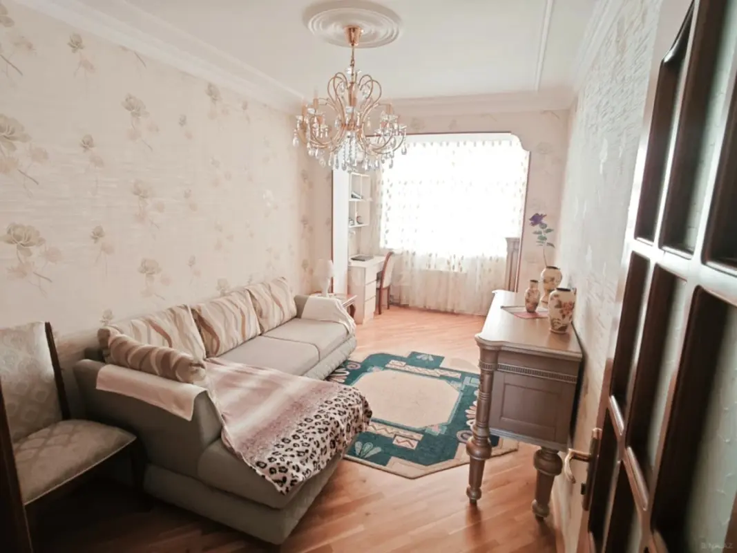 Satılır 3 otaqlı mənzil 90 m²
