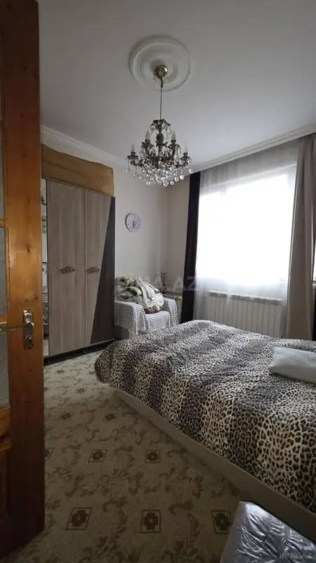 Satılır 2 otaqlı mənzil 70 m²
