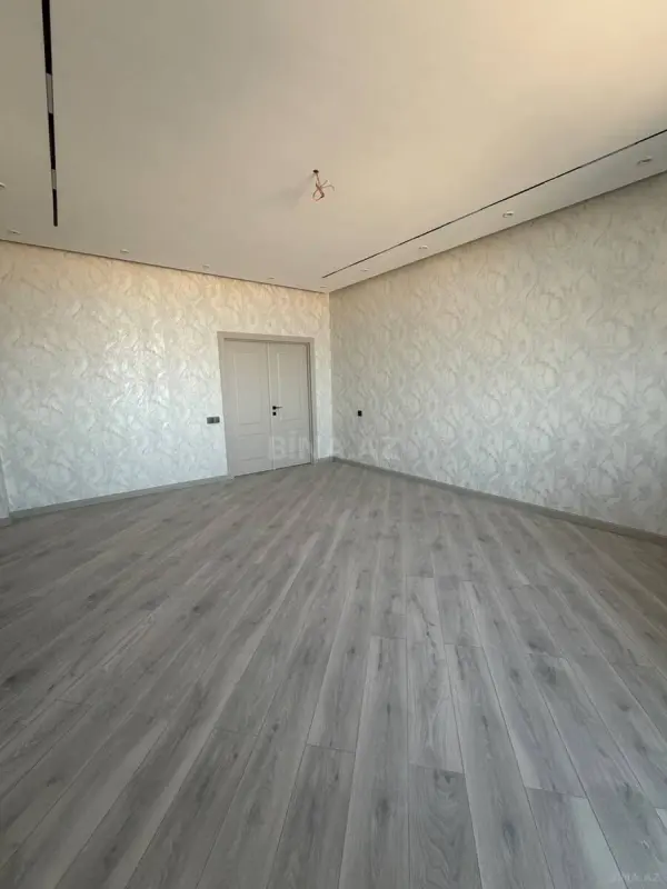 Satılır 3 otaqlı mənzil 120 m²