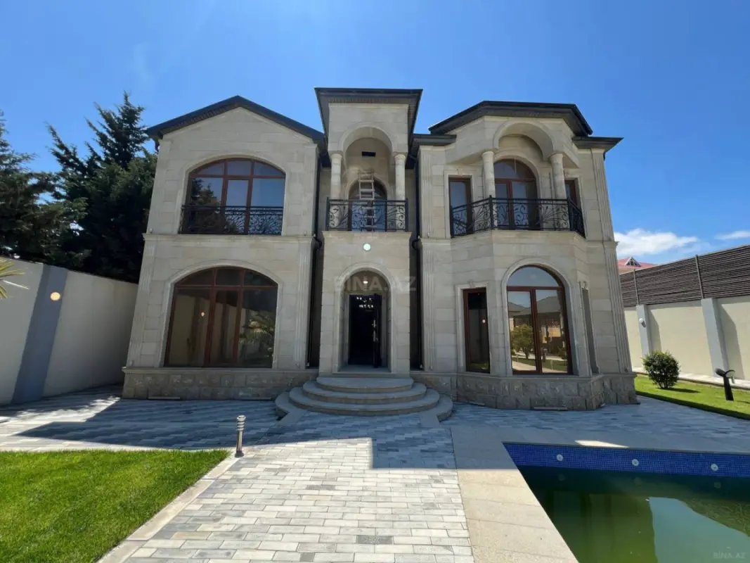 Satılır 6 otaqlı həyət evi 350 m²