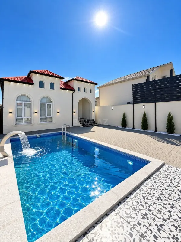Satılır 4 otaqlı həyət evi 165 m²
