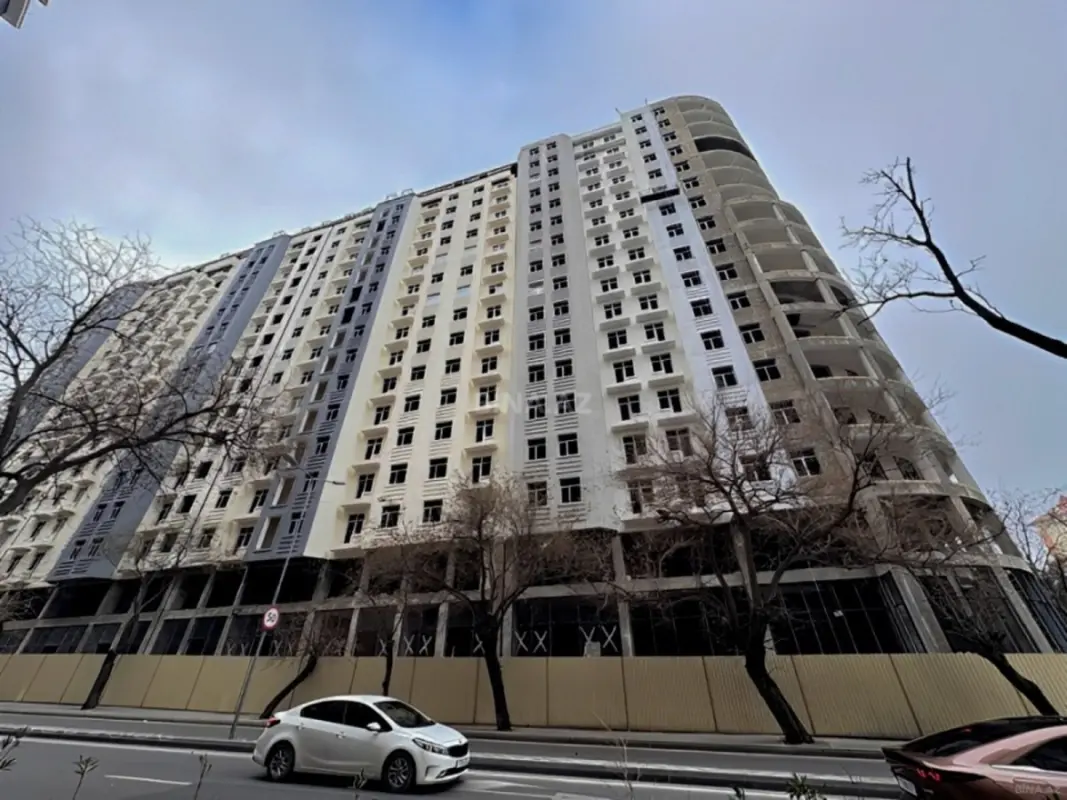 Satılır 1 otaqlı mənzil 54.8 m²