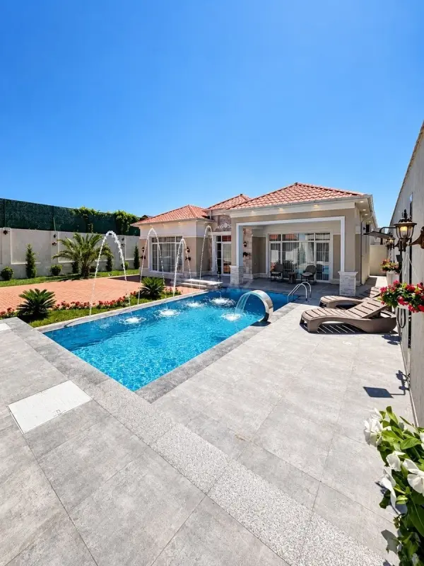 Satılır 4 otaqlı həyət evi 165 m²