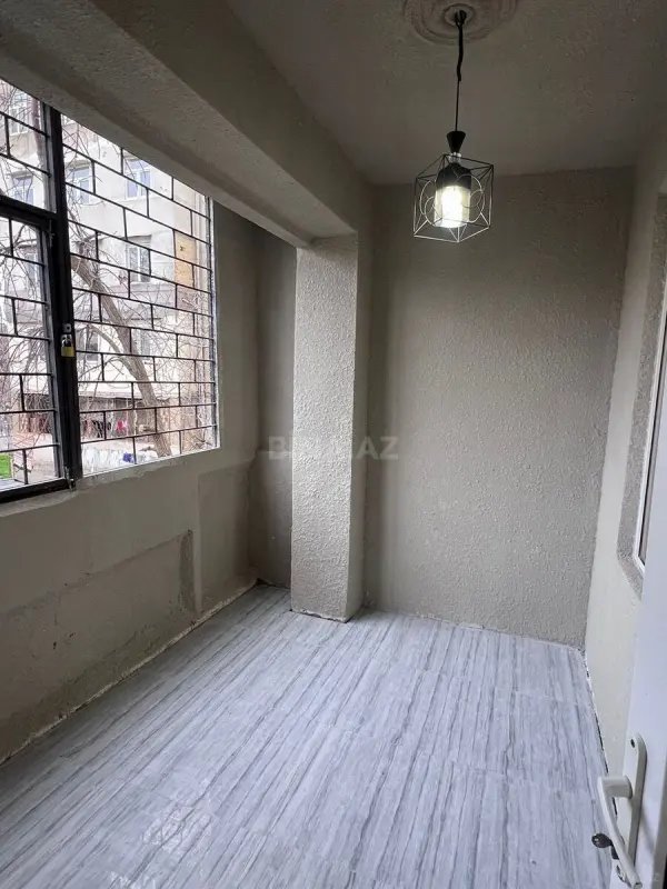 Satılır 4 otaqlı mənzil 100 m²
