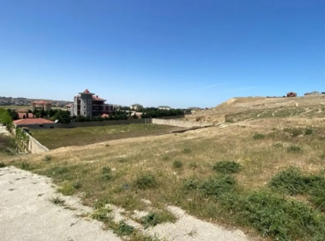 Satılır torpaq sahəsi 10 m²