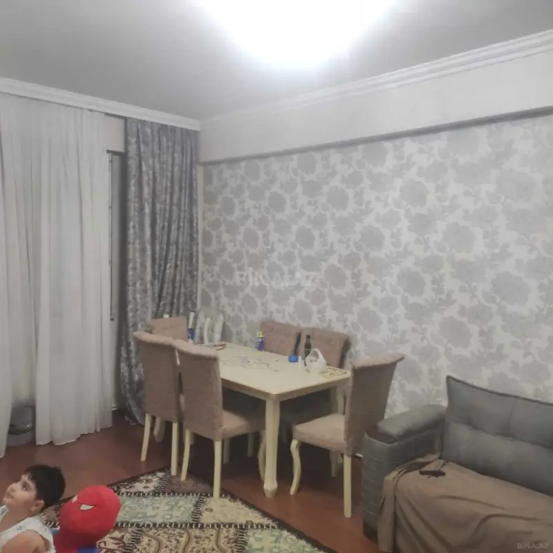 Satılır 3 otaqlı mənzil 83 m²
