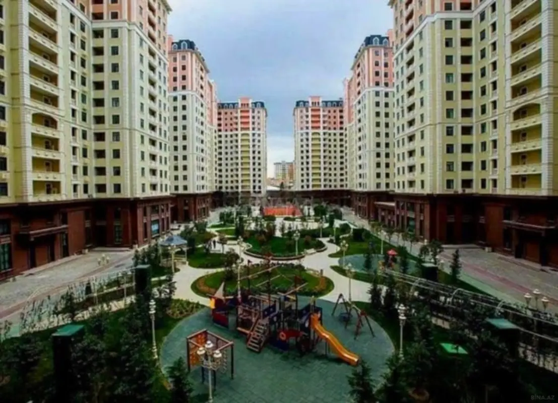 Kirayə verilir 2 otaqlı mənzil 68 m²