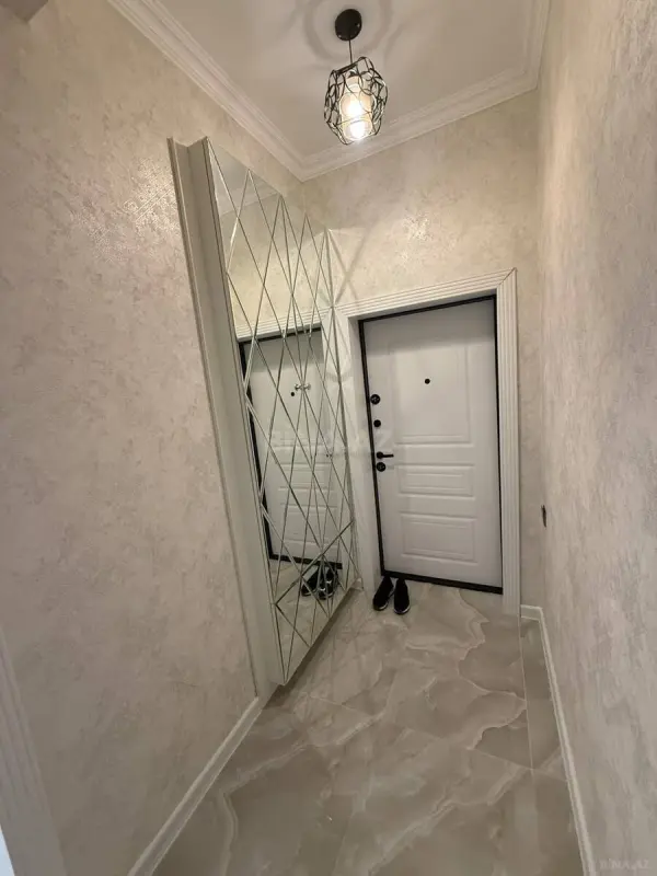 Satılır 2 otaqlı mənzil 68 m²