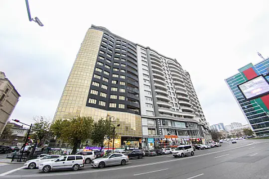 Kirayə verilir 4 otaqlı mənzil 170 m² — Bakı, Nizami 4 otaq 170.00 m²