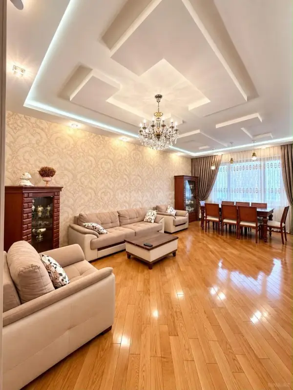 Satılır 3 otaqlı mənzil 104 m²