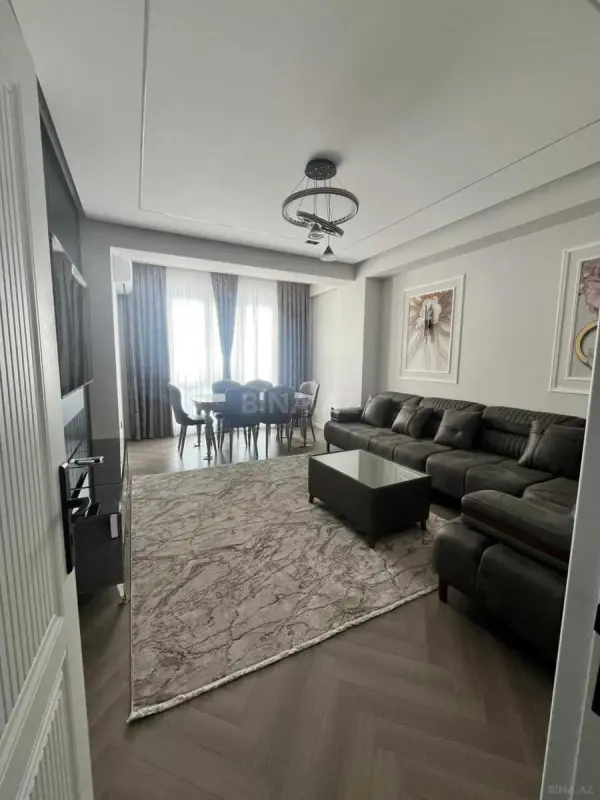 Kirayə verilir 3 otaqlı mənzil 110 m²