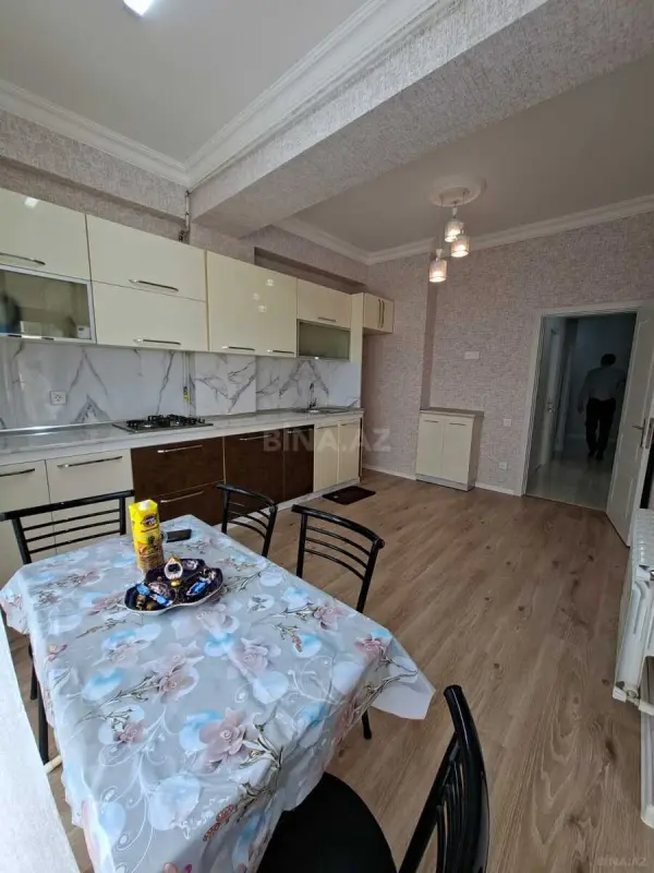 Kirayə verilir 3 otaqlı mənzil 95 m²
