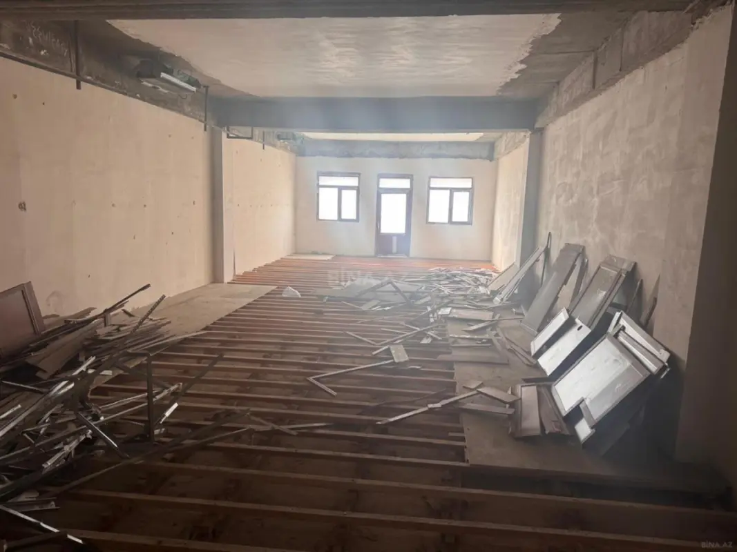 Kirayə verilir 3 otaqlı ofis 110 m²