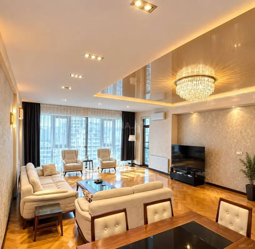 Kirayə verilir 3 otaqlı mənzil 250 m²