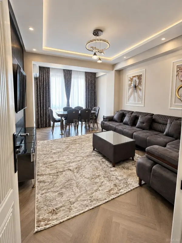 Kirayə verilir 3 otaqlı mənzil 112 m²