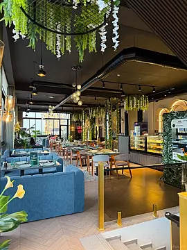 Kirayə verilir obyekt 400 m² — Bakı, Bakıxanov 400.00 m²