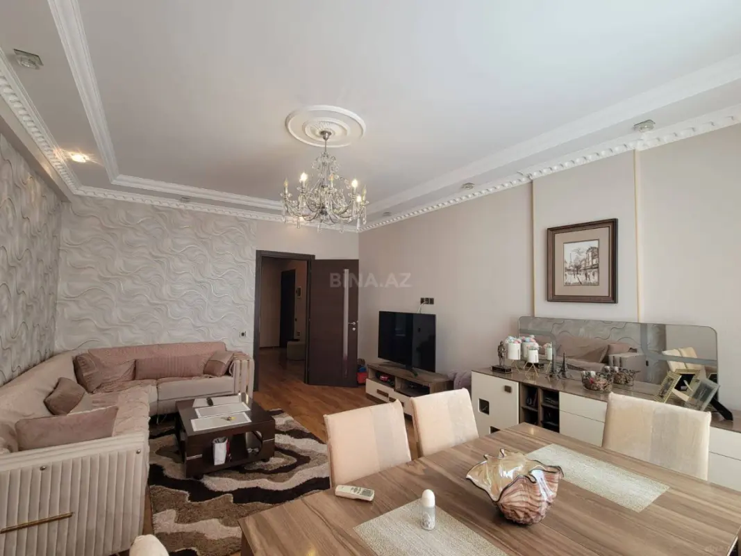 Satılır 2 otaqlı mənzil 77 m²
