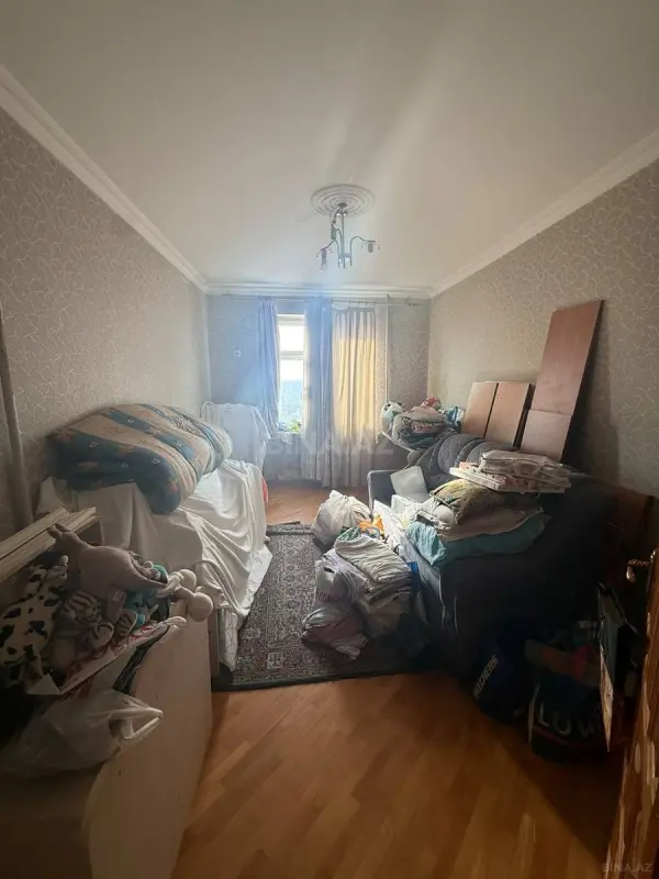 Satılır 4 otaqlı mənzil 100 m²
